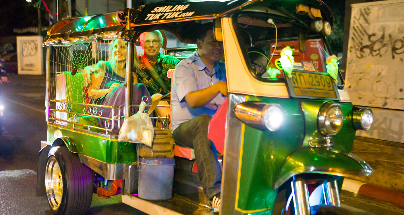 Bangkok: As Melhores Refeições Da Meia-Noite Em Tuk-Tuks