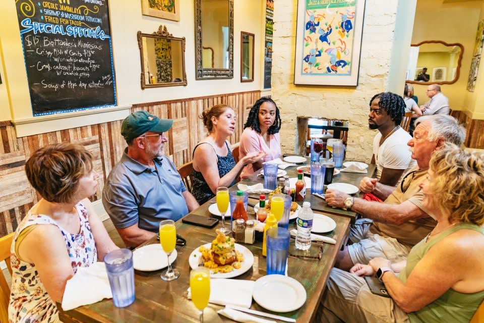 Eat Like A Local! Garden District Food, Drinks And History Walking Tour