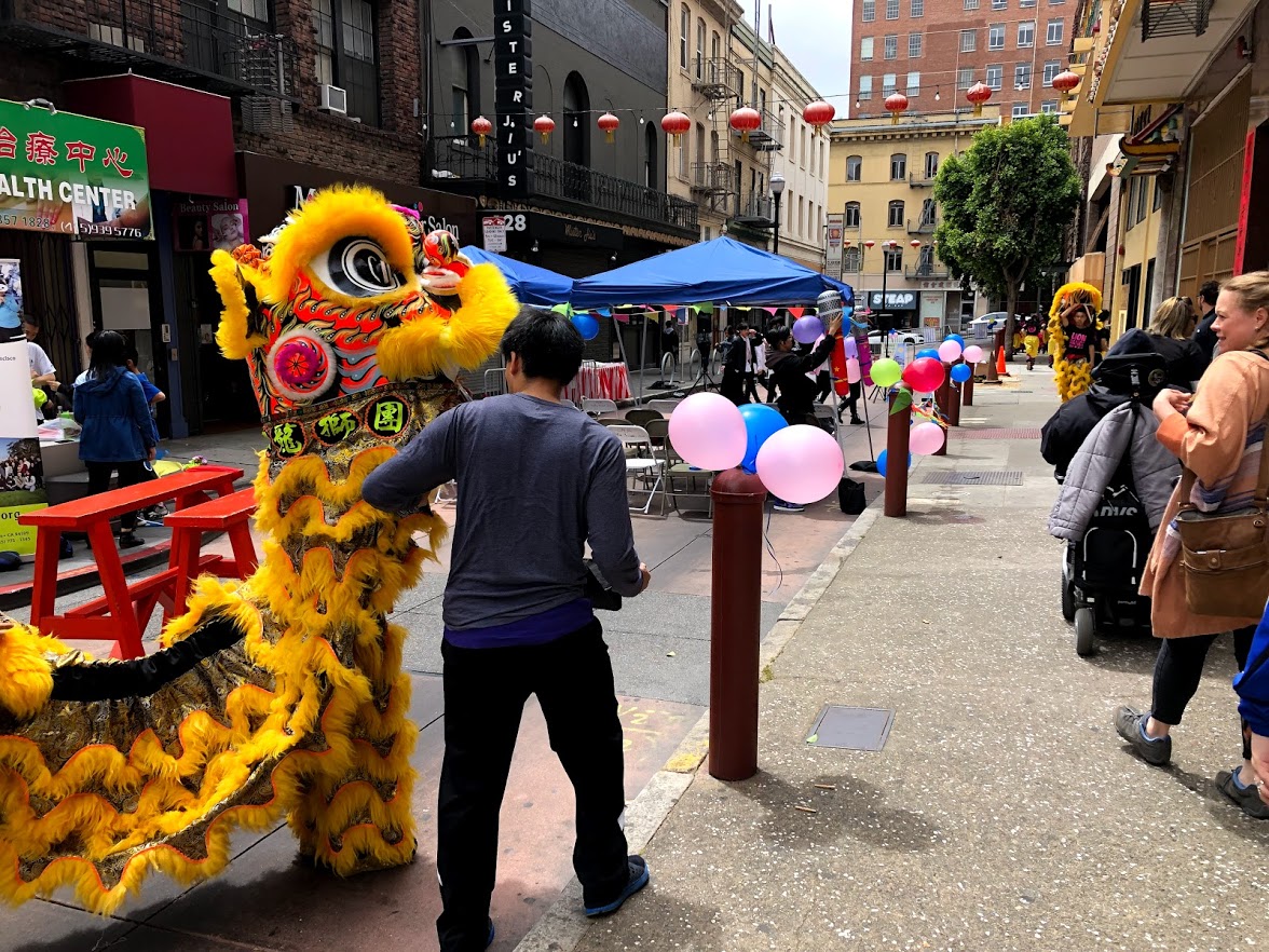 Recorrido A Pie Por El Barrio Chino: Comida, Historia Y Sabor