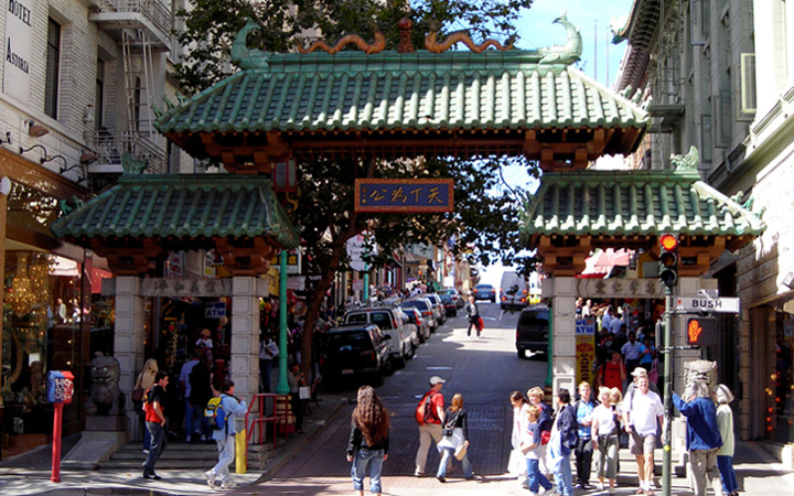 Recorrido A Pie Por El Barrio Chino: Comida, Historia Y Sabor