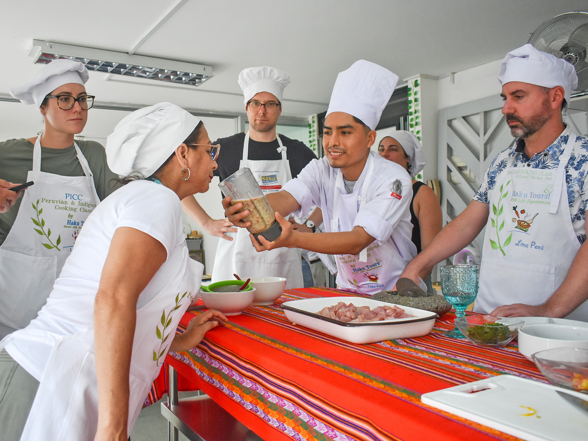 Aula De Culinária Peruana + Tour Pelo Mercado Local