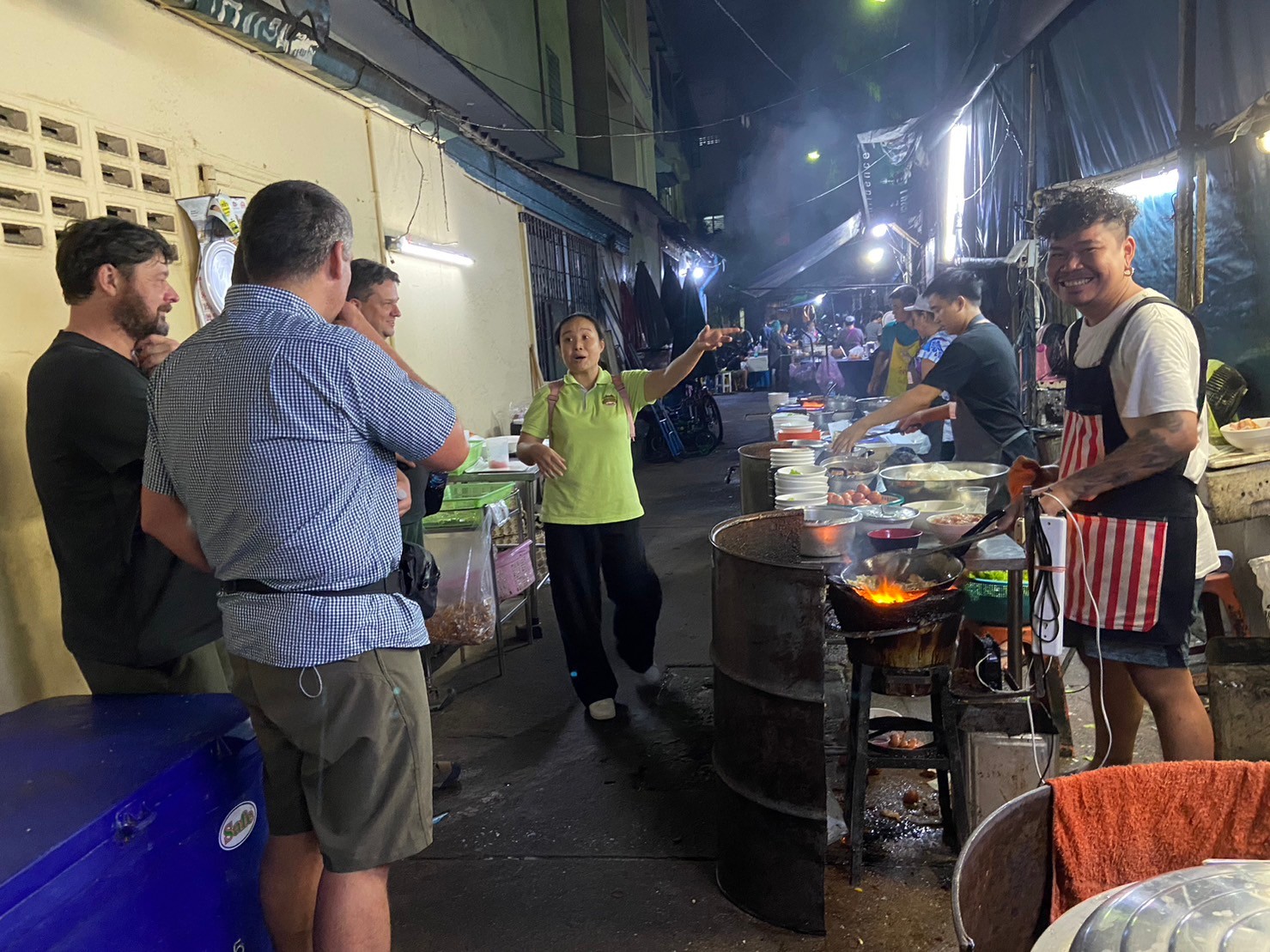 Bangkok: As Melhores Refeições Da Meia-Noite Em Tuk-Tuks